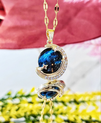 [612538] Collar con Dije de Saturno clásico